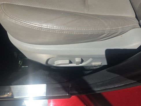 Used 2015 Subaru Forester 2.5i Limited image 8