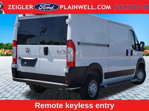 Used 2025 RAM ProMaster 2500 w/ U-Haul Equipment Group FWD image 5