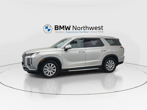 Used 2023 Hyundai Palisade SEL w/ Winter Package image 10