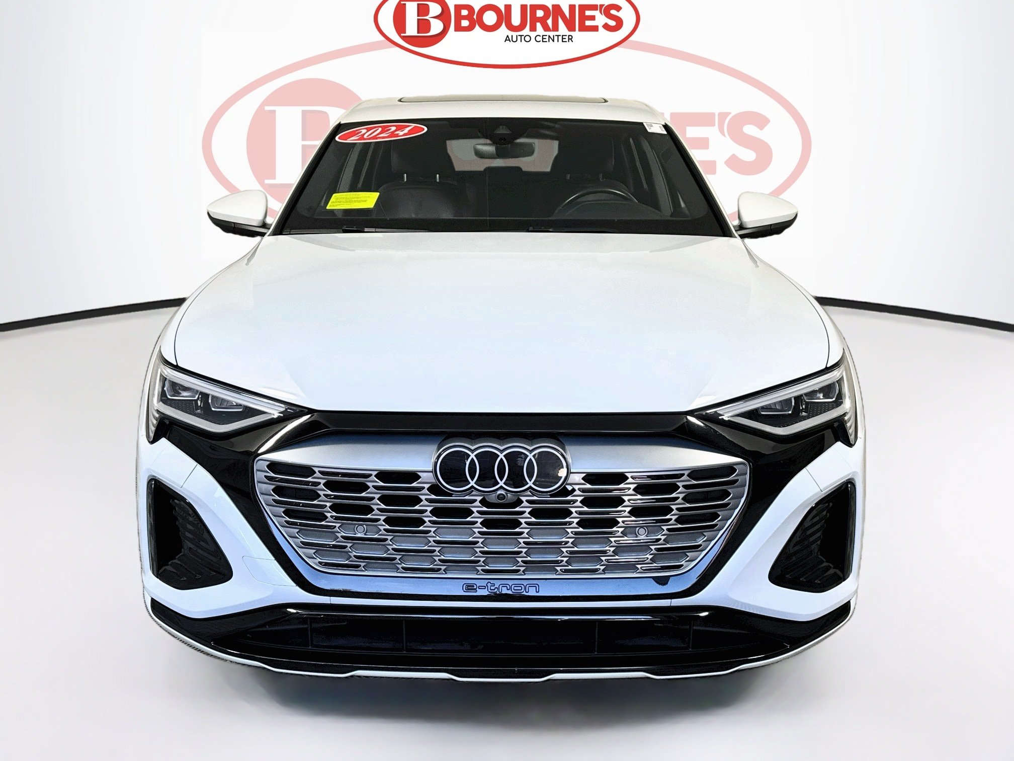 Used 2024 Audi Q8 e-tron Premium Plus AWD/4WD image 6