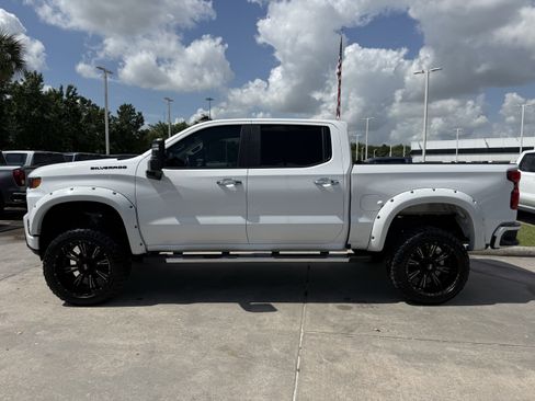 Used 2020 Chevrolet Silverado 1500 Custom w/ Custom Max Trailering Package AWD/4WD image 8