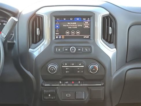 Used 2020 Chevrolet Silverado 1500 Custom Trail Boss w/ Custom Convenience Package image 33