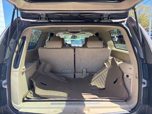 Used 2014 Cadillac Escalade ESV Premium AWD/4WD image 14