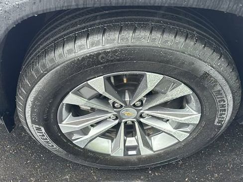 Used 2025 Chevrolet Equinox LT AWD/4WD image 35