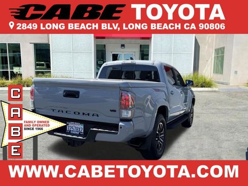 Used 2020 Toyota Tacoma TRD Sport w/ TRD Premium Sport Package image 8