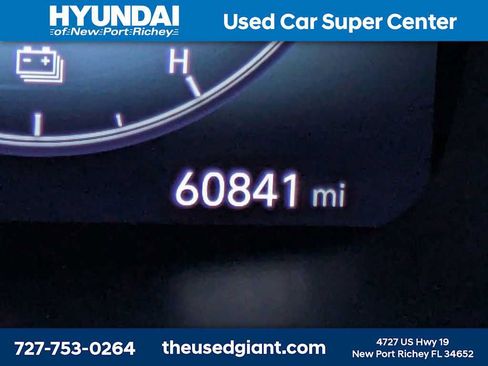 Certified 2023 Hyundai Santa Fe Limited AWD/4WD image 42