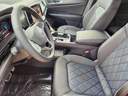 New 2026 Volkswagen Atlas Cross Sport SEL Premium R-Line