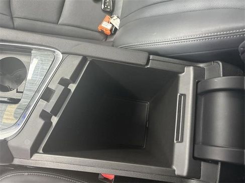 Used 2022 Buick Enclave Essence w/ Experience Buick Package image 21