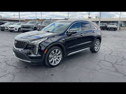 Used 2023 Cadillac XT4 Premium Luxury AWD/4WD image 4
