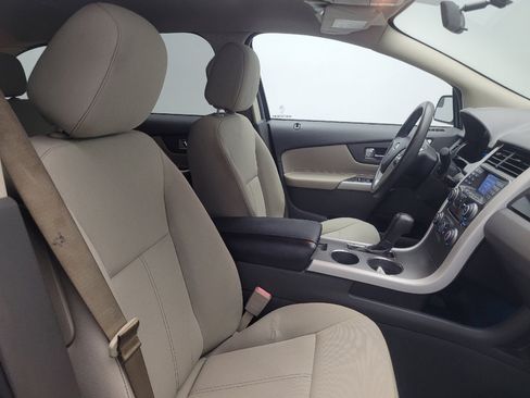 Used 2014 Ford Edge SE image 21