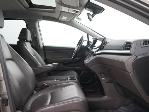 Used 2018 Honda Odyssey EX-L image 11