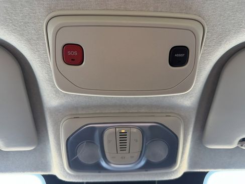 Used 2026 RAM ProMaster 2500 w/ Convenience Group FWD image 21