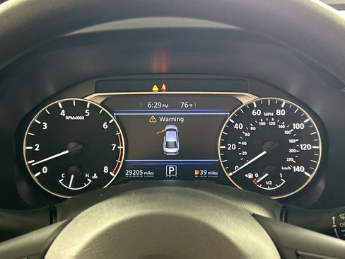 Used 2025 Nissan Altima 2.5 SV FWD image 14