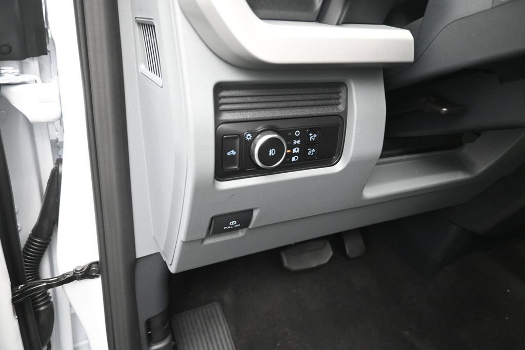 New 2027 Ford F250 XL w/ Tremor Off-Road Package AWD/4WD image 13