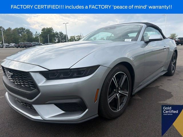 Used 2025 Ford Mustang Premium RWD image 4