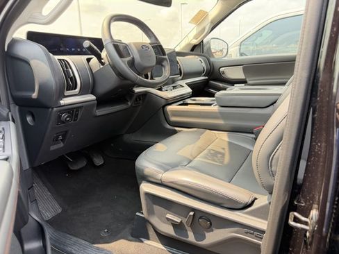 Certified 2025 Ford Expedition Max Active AWD/4WD image 3