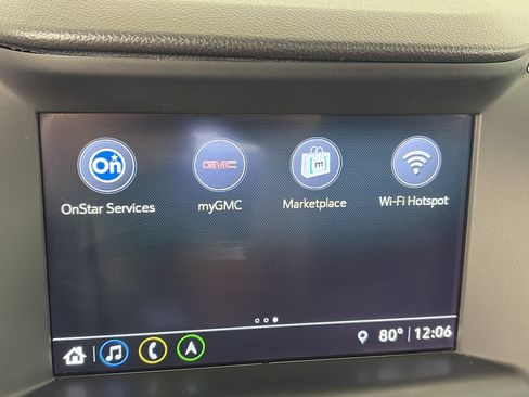 Used 2018 GMC Terrain SLE w/ Driver Convenience Package FWD image 18