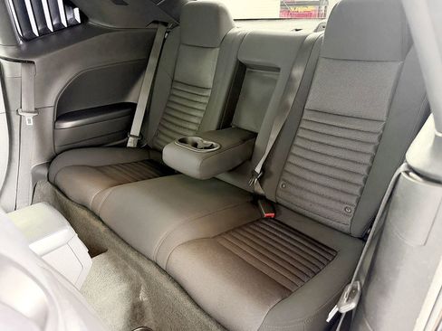Used 2012 Dodge Challenger R/T RWD image 32