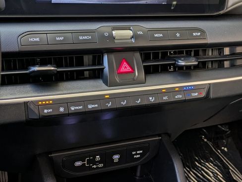 Used 2025 Kia K4 FWD image 17