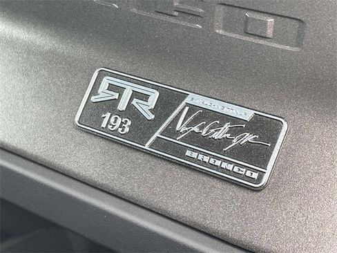 New 2025 Ford Bronco Badlands image 10