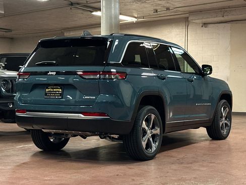 New 2026 Jeep Grand Cherokee Limited RWD image 5