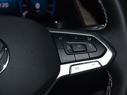 New 2026 Volkswagen Atlas SE image 8