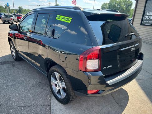 Used 2017 Jeep Compass High Altitude AWD/4WD image 7
