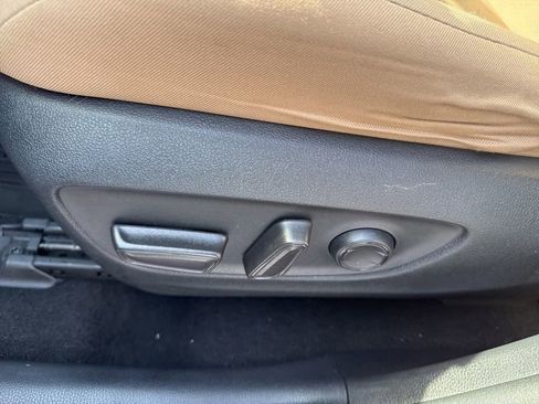 Used 2021 Toyota RAV4 XLE image 23