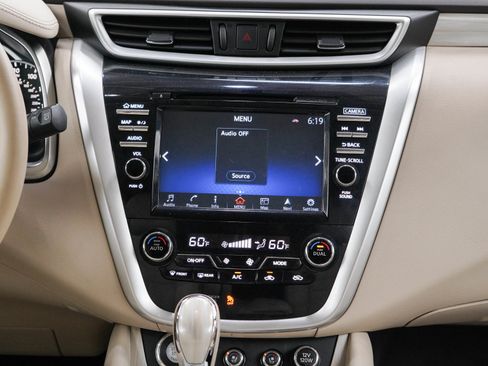 Used 2017 Nissan Murano Platinum w/ Platinum Technology Package AWD/4WD image 15