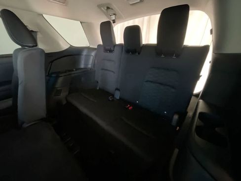 Used 2024 Nissan Pathfinder SV image 22