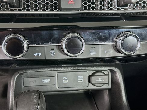 Used 2025 Honda Civic Sport image 23