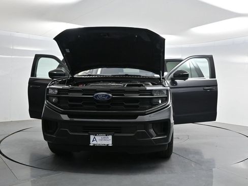Used 2025 Ford Expedition Max Active RWD image 46