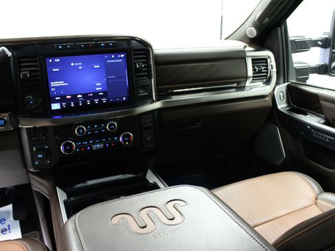 Used 2024 Ford F250 King Ranch w/ Chrome Package image 19