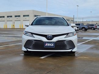 Used 2020 Toyota Camry XLE FWD video 2