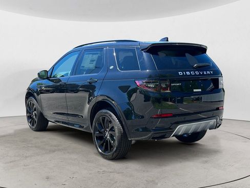 New 2024 Land Rover Discovery Sport S image 3