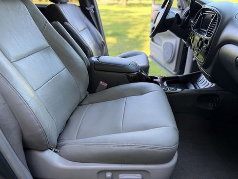 Used 2006 Toyota Sequoia Limited RWD image 14