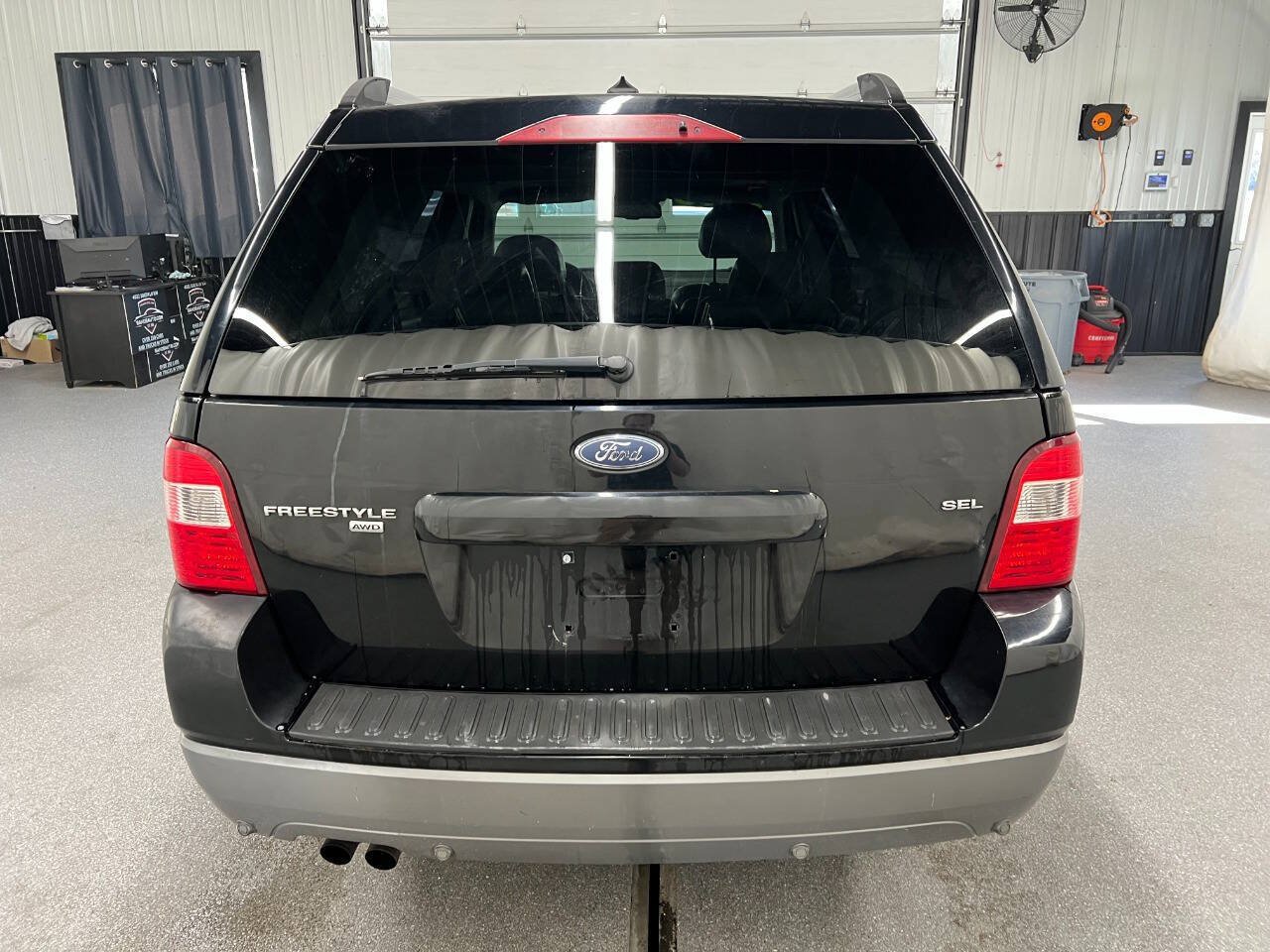 Used 2007 Ford Freestyle SEL AWD/4WD image 5