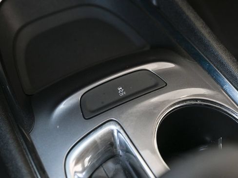 Used 2023 Chevrolet Malibu LT FWD image 35