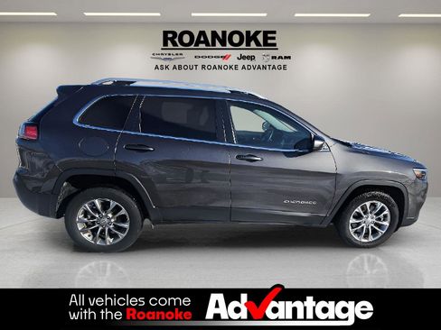 Used 2020 Jeep Cherokee Latitude Plus image 9
