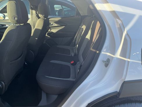 Used 2025 Chevrolet TrailBlazer LT image 24
