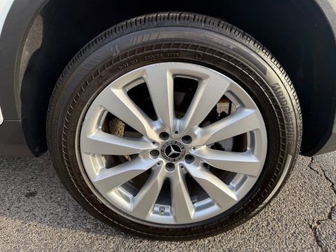 Used 2020 Mercedes-Benz GLC 300 image 43