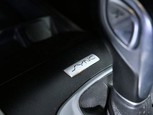 Used 2015 Ford Fusion SE w/ Equipment Group 202A image 23