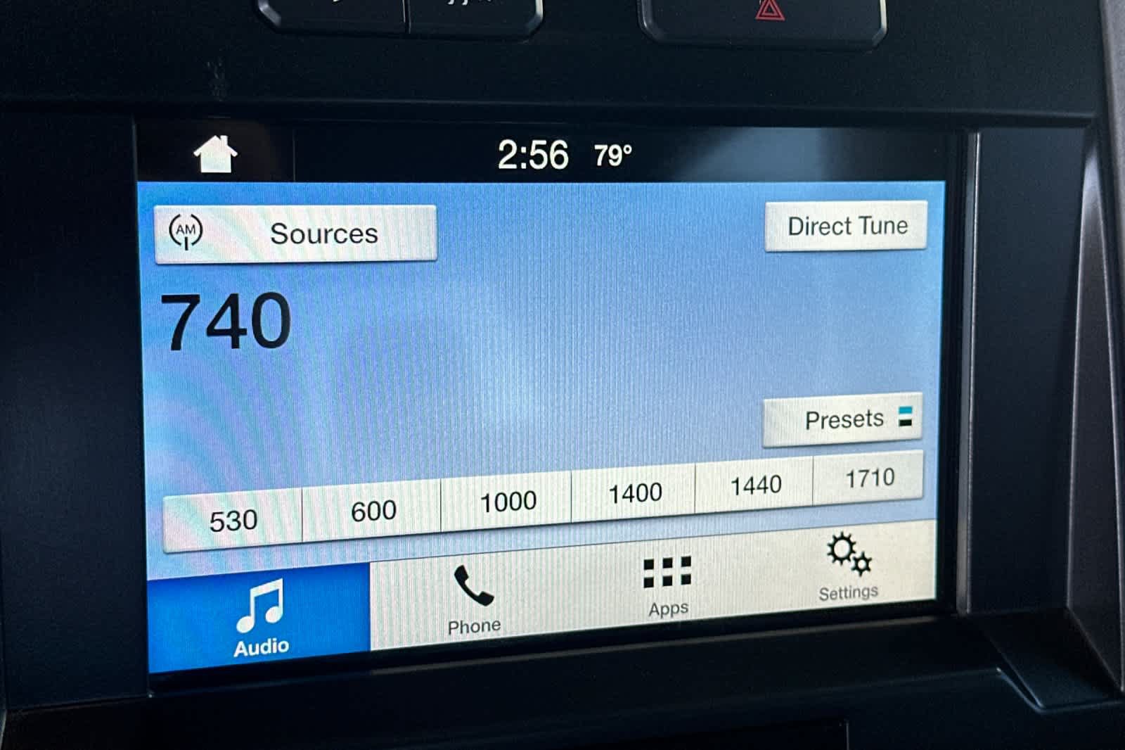 Used 2016 Ford F150 XLT w/ Equipment Group 302A Luxury AWD/4WD image 17