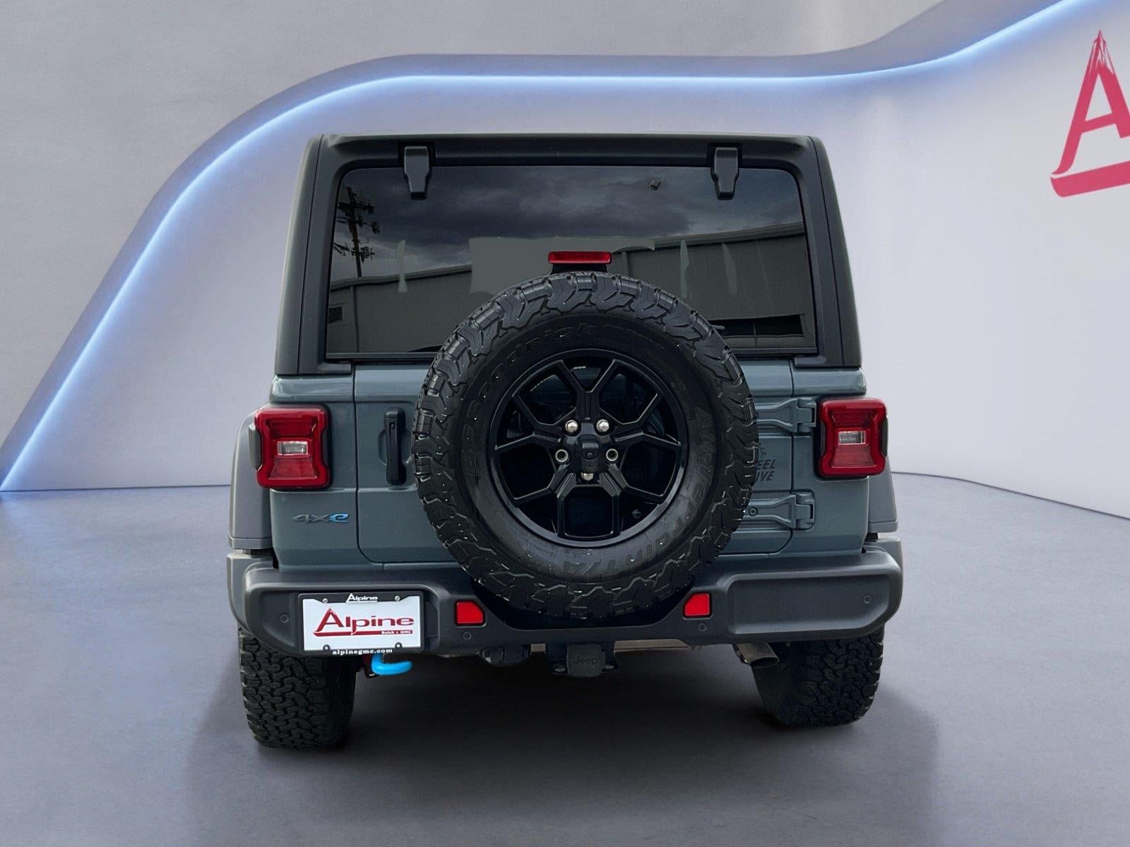 Used 2024 Jeep Wrangler Unlimited AWD/4WD image 4