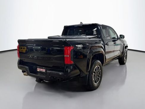 Used 2024 Toyota Tacoma TRD Sport AWD/4WD image 5