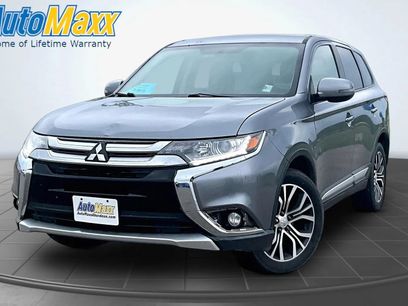 Used 2018 Mitsubishi Outlander SE