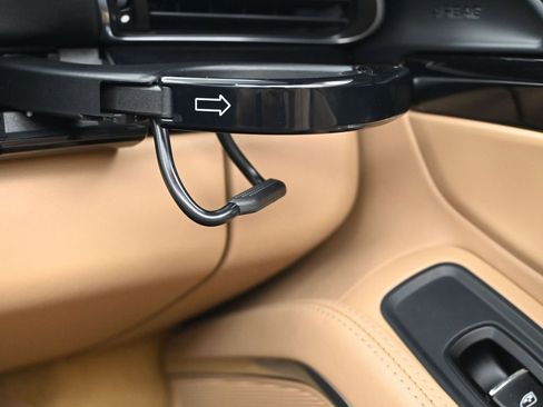 Used 2016 Porsche 911 Turbo S image 20