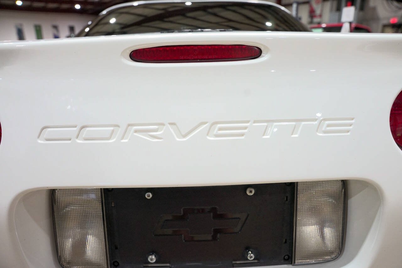 Used 1998 Chevrolet Corvette Coupe w/ Memory Pkg RWD image 24