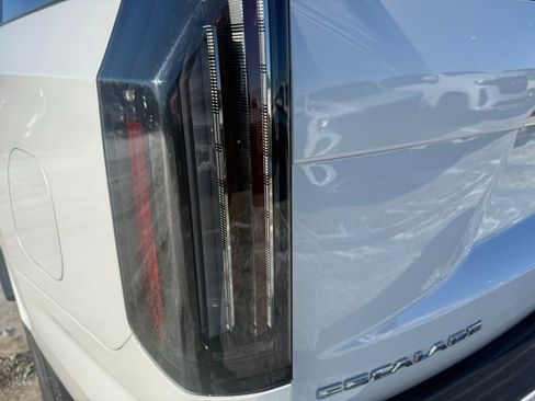 Certified 2025 Cadillac Escalade Premium Luxury Platinum w/ LPO, Floor Liner Package image 10