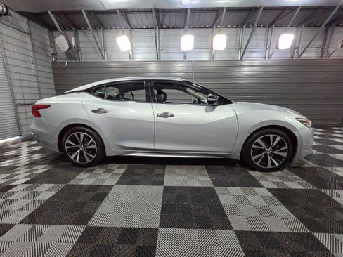 Used 2018 Nissan Maxima 3.5 SL FWD image 9